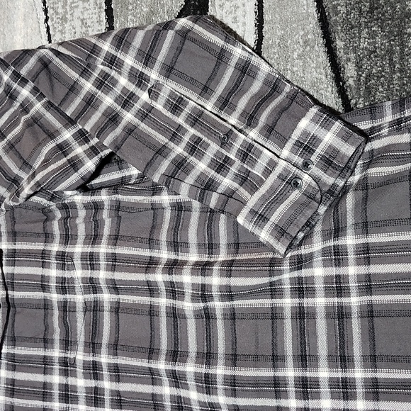 AMAZON ESSENTIAL SLIM-FIT GRAY FLANNEL POCKETS LONG-SLEEVED SHIRT JACKET - Picture 3 of 13